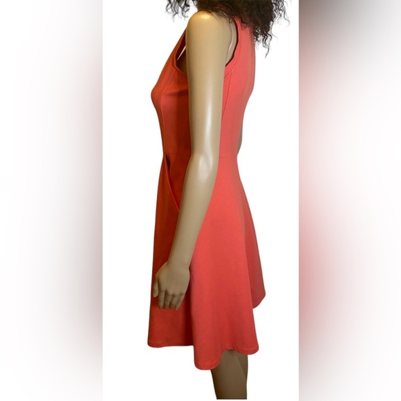 Banana Republic mini dress - Picture 2 of 8